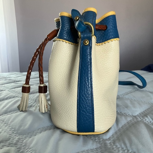 Dooney & Bourke mini Teton drawstring - Picture 2 of 11